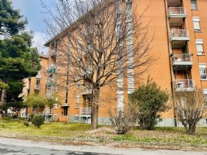 4 locali vendita Orbassano Via di Nanni 16