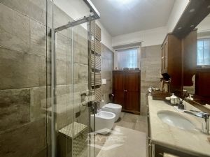 4 locali vendita Orbassano Via di Nanni 16