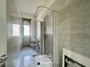 2 locali vendita Moncalieri Strada Genova 82