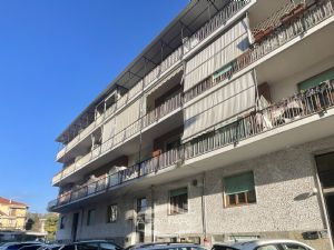 2 locali vendita Moncalieri Strada Genova 82