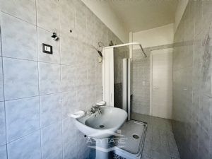 2 locali vendita Moncalieri Strada Genova 82