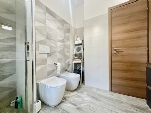 2 locali vendita Moncalieri Strada Torino 71