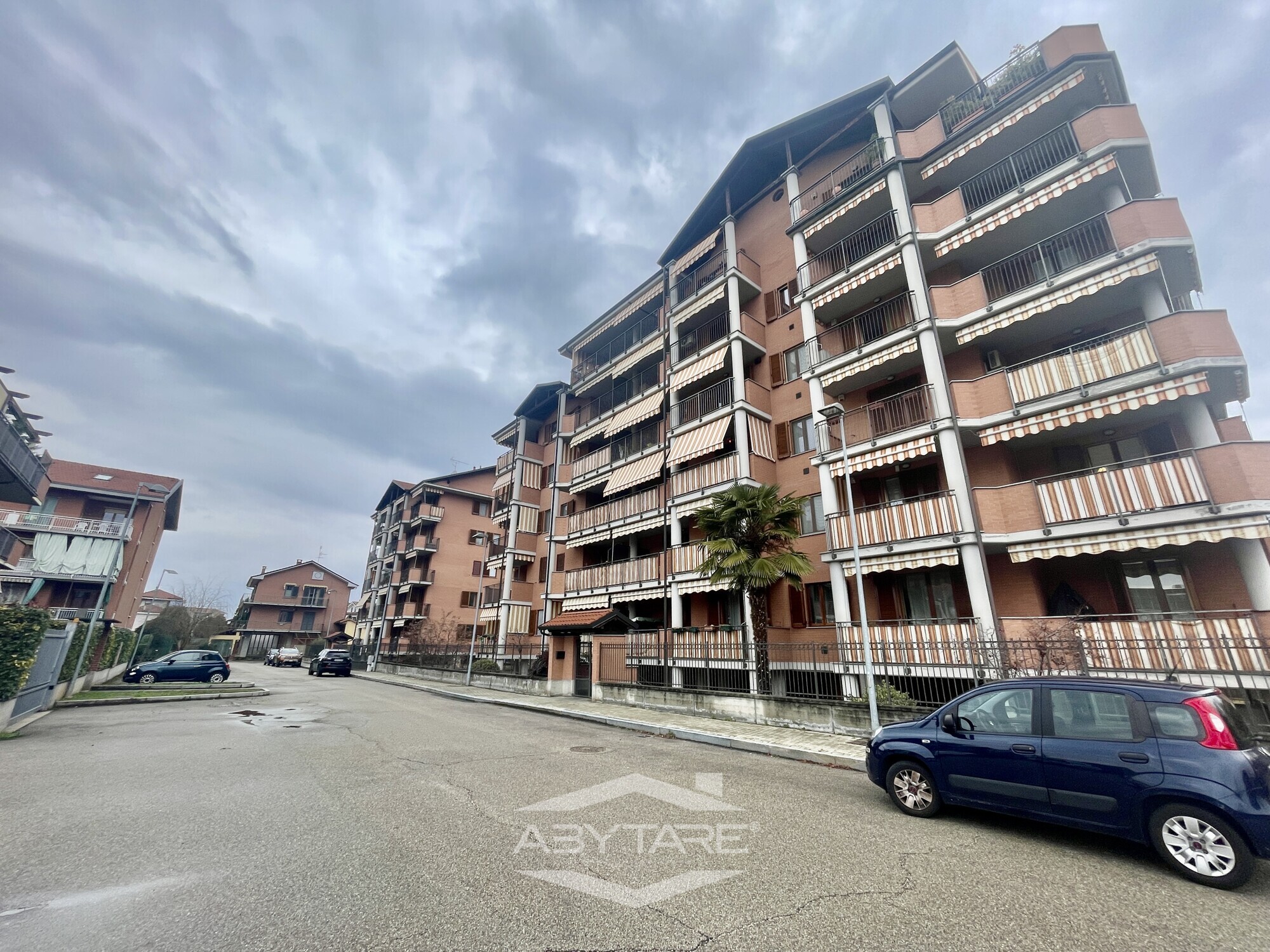 2 locali affittasi Moncalieri Strada Genova 255