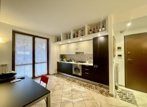 2 locali affittasi Moncalieri Strada Genova 255