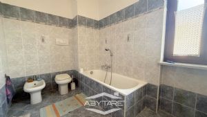 Casa semindipendente ideale come bifamiliare