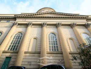 NEGOZIO D'EPOCA IN VIA SAN MASSIMO TORINO CENTRO