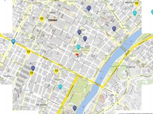 NEGOZIO D'EPOCA IN VIA SAN MASSIMO TORINO CENTRO