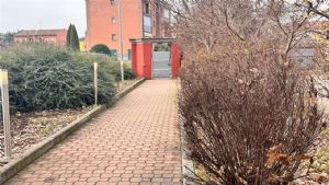 VIA BELBO BILOCALE CON BOX E POSTO AUTO