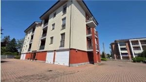 VIA BELBO BILOCALE CON BOX E POSTO AUTO