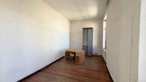 Immobile indipendente con attivita' di ristorazione e abitazione