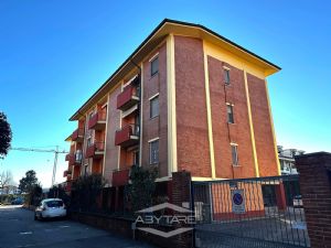 Quadrilocale con riscaldamento autonomo in palazzina recentemente rivista