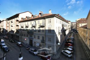 Trilocale signorile in vendita Torino Centro