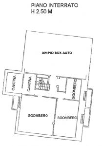 VILLA CON PISCINA E CAMPO DA TENNIS A POCHI MINUTI DA ASTI