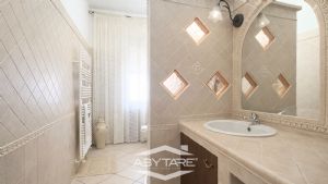 La tua casa Abytare..
Alcune immagini di questo an...