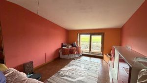 Casa indipendente con capannone industriale e magazzino