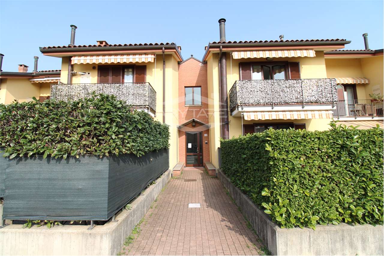 BEINASCO CENTRO IN VENDITA TRILOCALE SU DUE LIVELLI