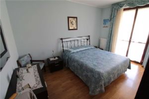 BEINASCO CENTRO IN VENDITA TRILOCALE SU DUE LIVELLI