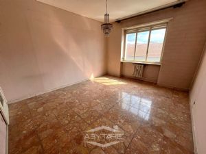 Trilocale di ampia metratura Via Colombo Nichelino