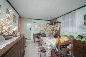 VILLA A SCHIERA CON GIARDINO E BOX