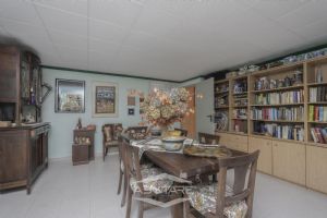 VILLA A SCHIERA CON GIARDINO E BOX