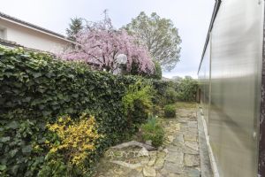 VILLA A SCHIERA CON GIARDINO E BOX