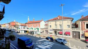 Appartamento quadrilocale in zona centrale a Carignano