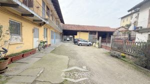 Appartamento di ampia metratura in zona centrale a Carignano