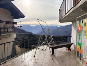 Casa indipendente vendita Frazione Chiaves