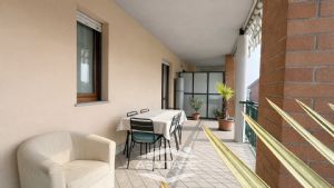 La tua casa Abytare..
Alcune immagini di questo an...