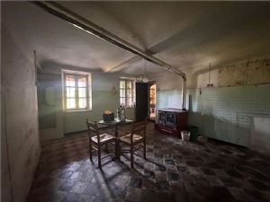 CASCINA PANORAMICA IN VIATOSTO