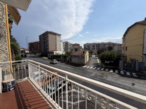 2 locali vendita Moncalieri Strada Genova
