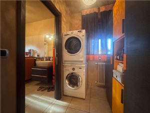 STRADA  SESIA ALLOGGIO BILIVELLO CON BOX