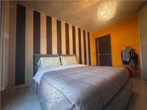 STRADA  SESIA ALLOGGIO BILIVELLO CON BOX