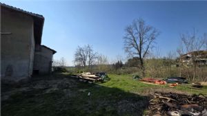 Cascina panoramica in fase di ristrutturazione – progetto unico alle porte di Asti a Valmanera