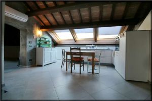 DIMORA STORICA RISTRUTTURATA CON PARCO E TERRAZZO