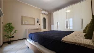 BILOCALE MODERNO CON BOX AUTO