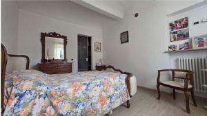 Cascina pronta da vivere in zona tranquilla