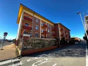 Quadrilocale con riscaldamento autonomo in palazzina recentemente rivista