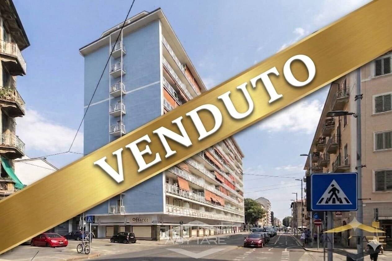 AMPIO QUADRILOCALE IN CONTESTO SIGNORILE