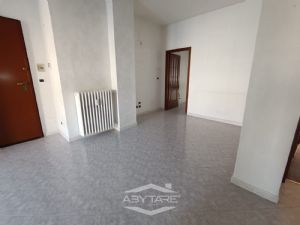 AMPIO QUADRILOCALE IN CONTESTO SIGNORILE