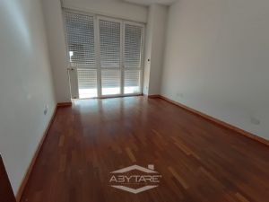 AMPIO QUADRILOCALE IN CONTESTO SIGNORILE