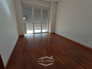 AMPIO QUADRILOCALE IN CONTESTO SIGNORILE