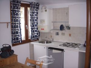 GRAZIOSA MANSARDA IN LOCAZIONE IN ZONA CENTRALE