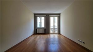 Appartamento unico con giardino pensile privato al piano