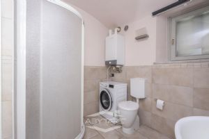 2 locali vendita Moncalieri libero subito Via Alfieri 7