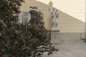 2 locali vendita Moncalieri libero subito Via Alfieri 7