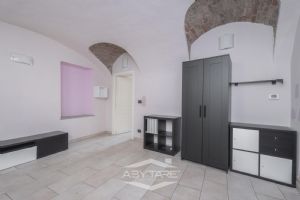 2 locali vendita Moncalieri libero subito Via Alfieri 7