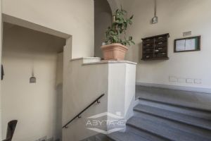 2 locali vendita Moncalieri libero subito Via Alfieri 7