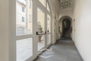 2 locali vendita Moncalieri libero subito Via Alfieri 7