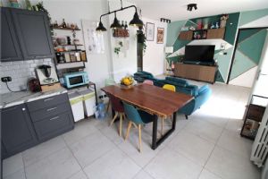 BEINASCO IN VENDITA APPARTAMENTO SU DUE LIVELLI CON GIARDINO